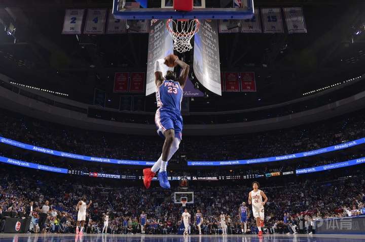 NBA-76人力克骑士取2连胜 詹姆斯17分10板5助3断